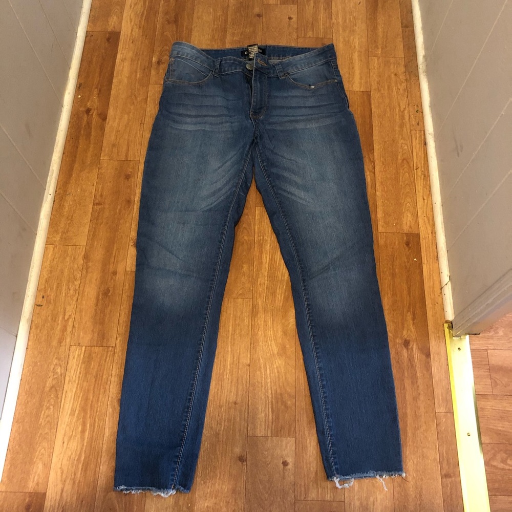 Size 9 Juniors Skinny Jeans Generra